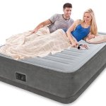 Надувная велюр-кровать Intex 64418 со встроенным электронасосом - уменьшенное изображение